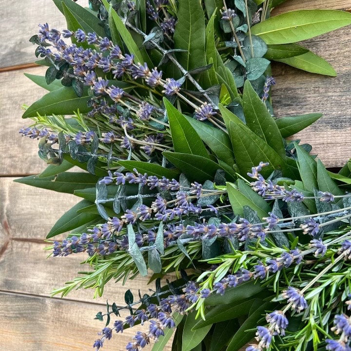 Fresh Aromatic Bay Leaf, Rosemary, Dried Lavender & Eucalyptus Wreath – Handcrafted Front Door Decor