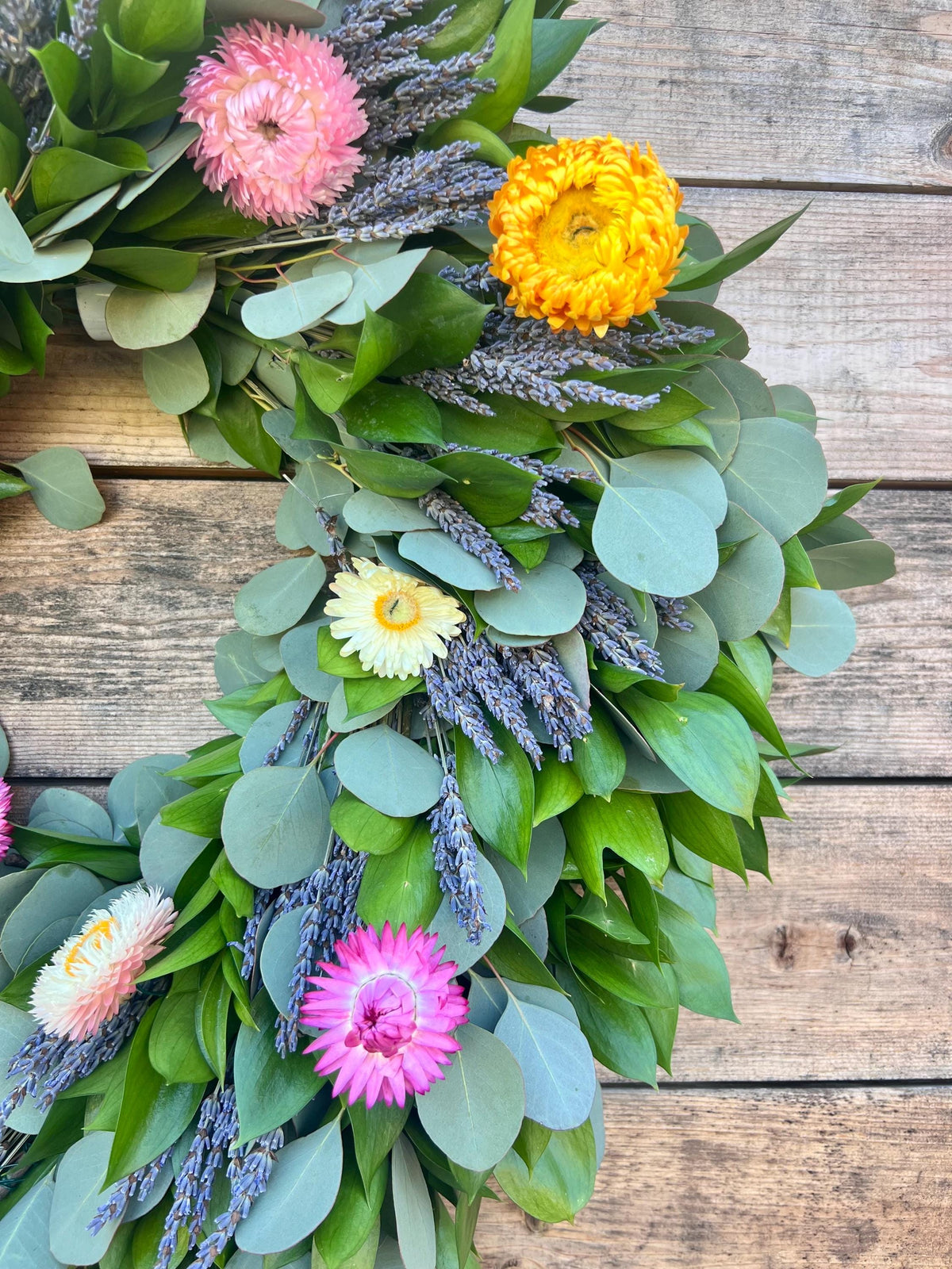 Silver Dollar Eucalyptus Wreath, Dried Straw Flower, Lavender