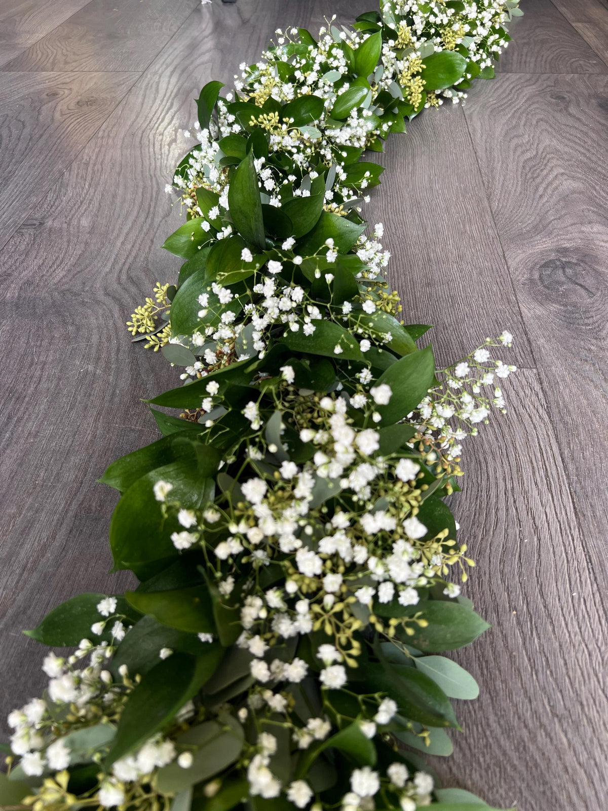 Fresh Eucalyptus Israeli Ruscus Baby's Breath Garland
