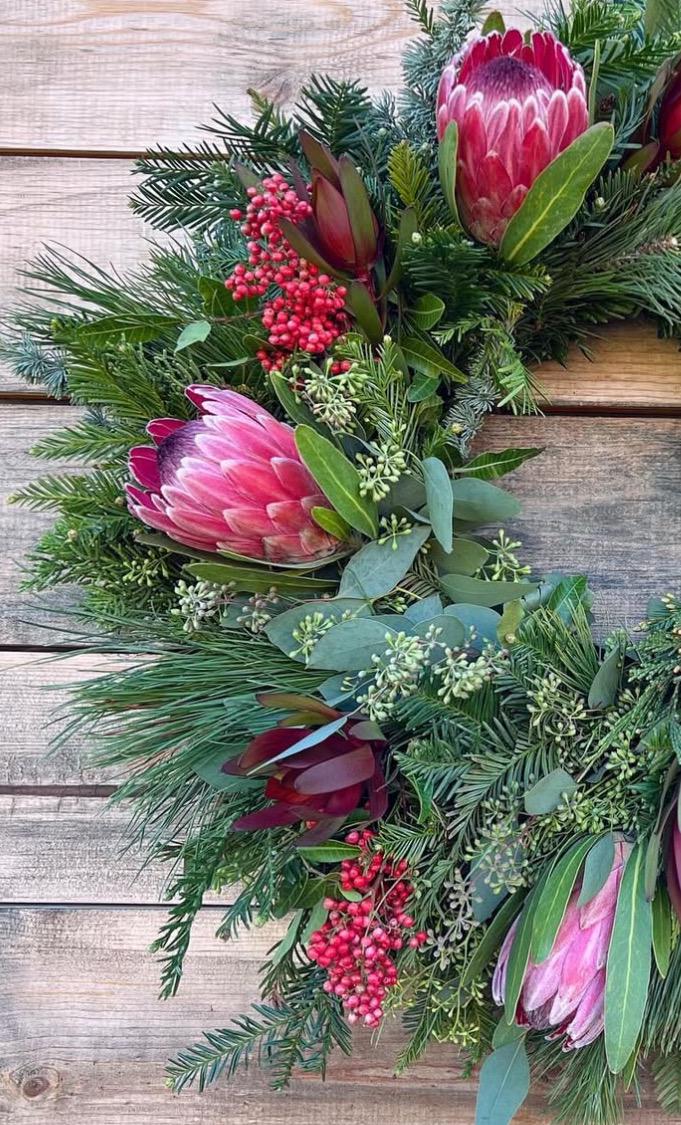 Mixed Evergreens Fresh Wreath, Eucalyptus, Red Berries, Proteas, Aromatic