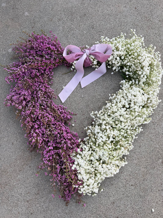 Fresh Pink Heather Baby's Breath Heart Wreath – Porch Wedding Home Decor